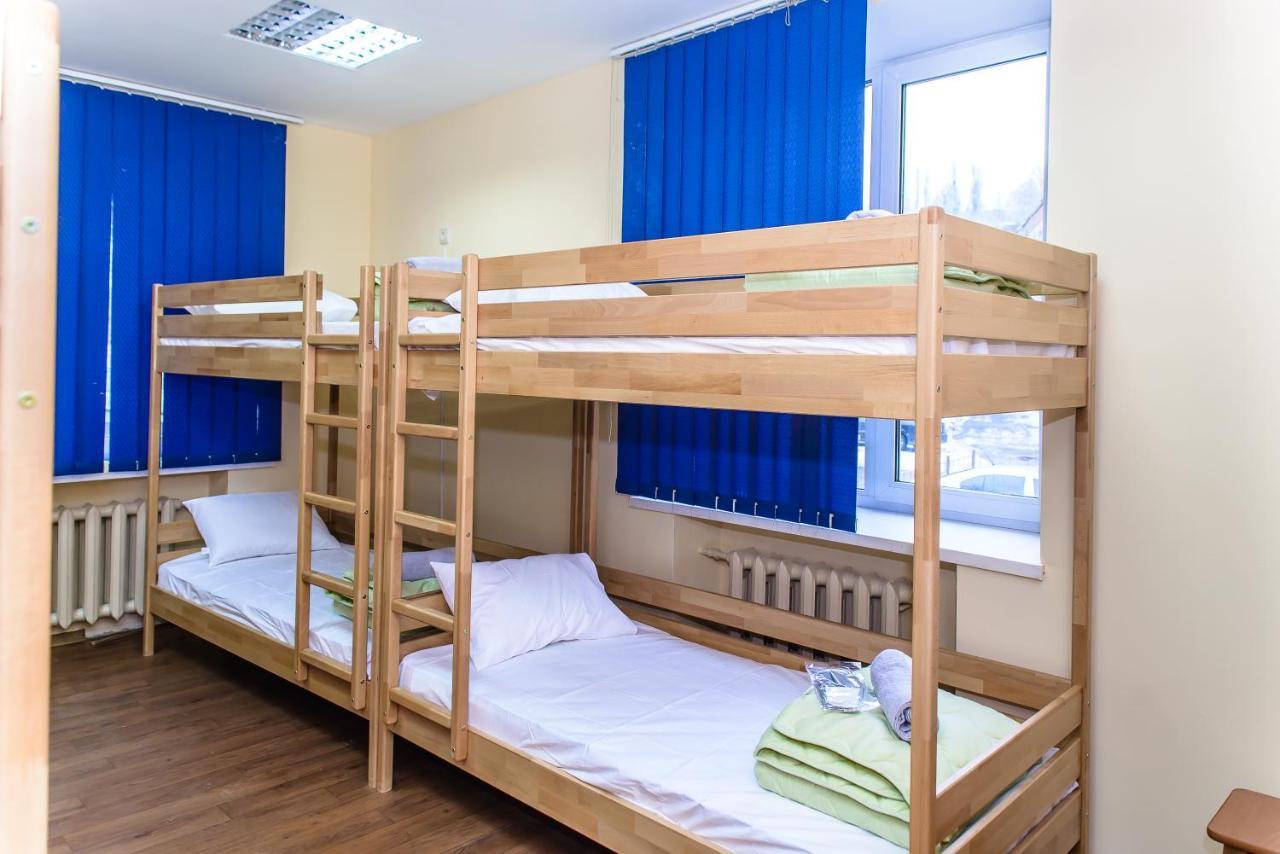 Botanic Globus Hostel Kyiv Exterior photo