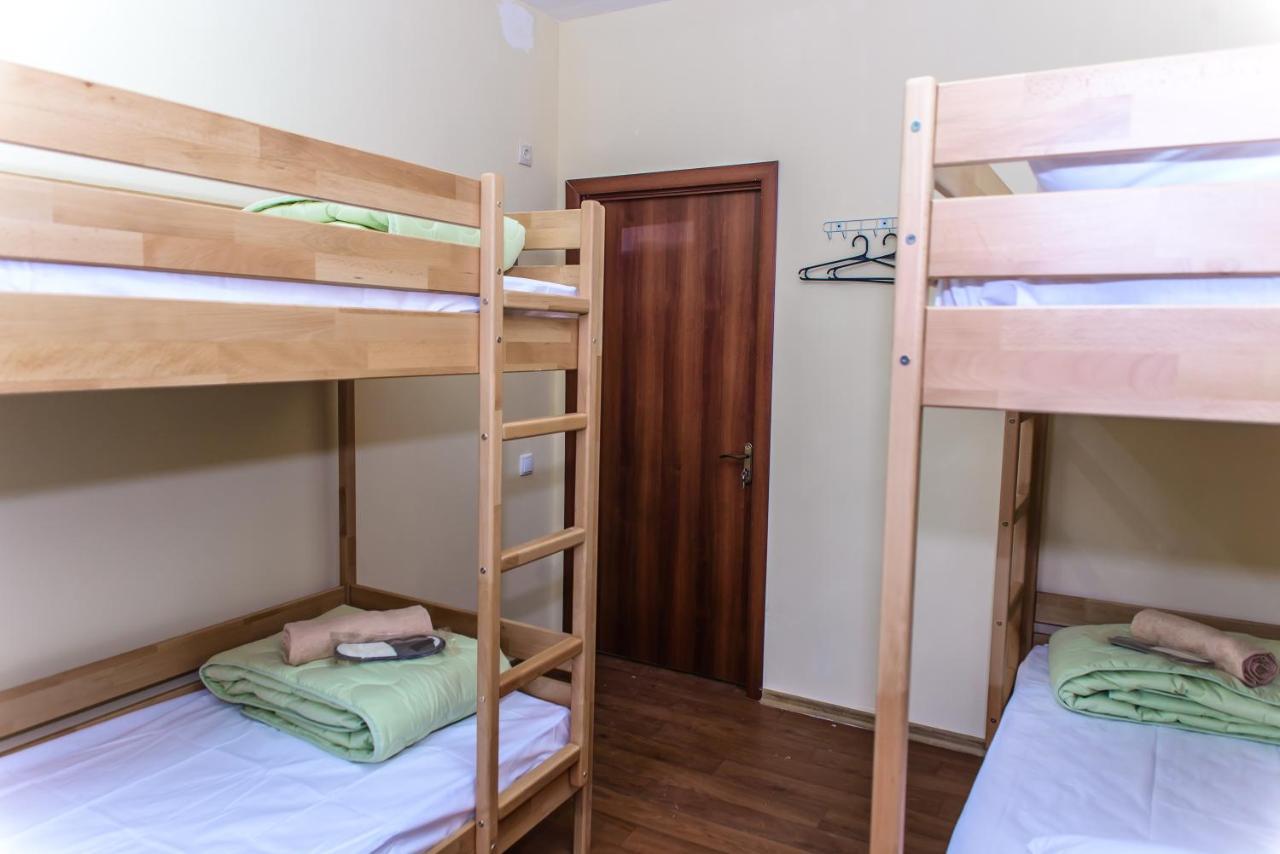 Botanic Globus Hostel Kyiv Exterior photo