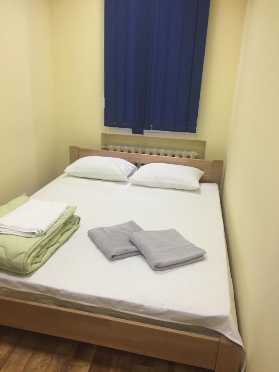 Botanic Globus Hostel Kyiv Exterior photo