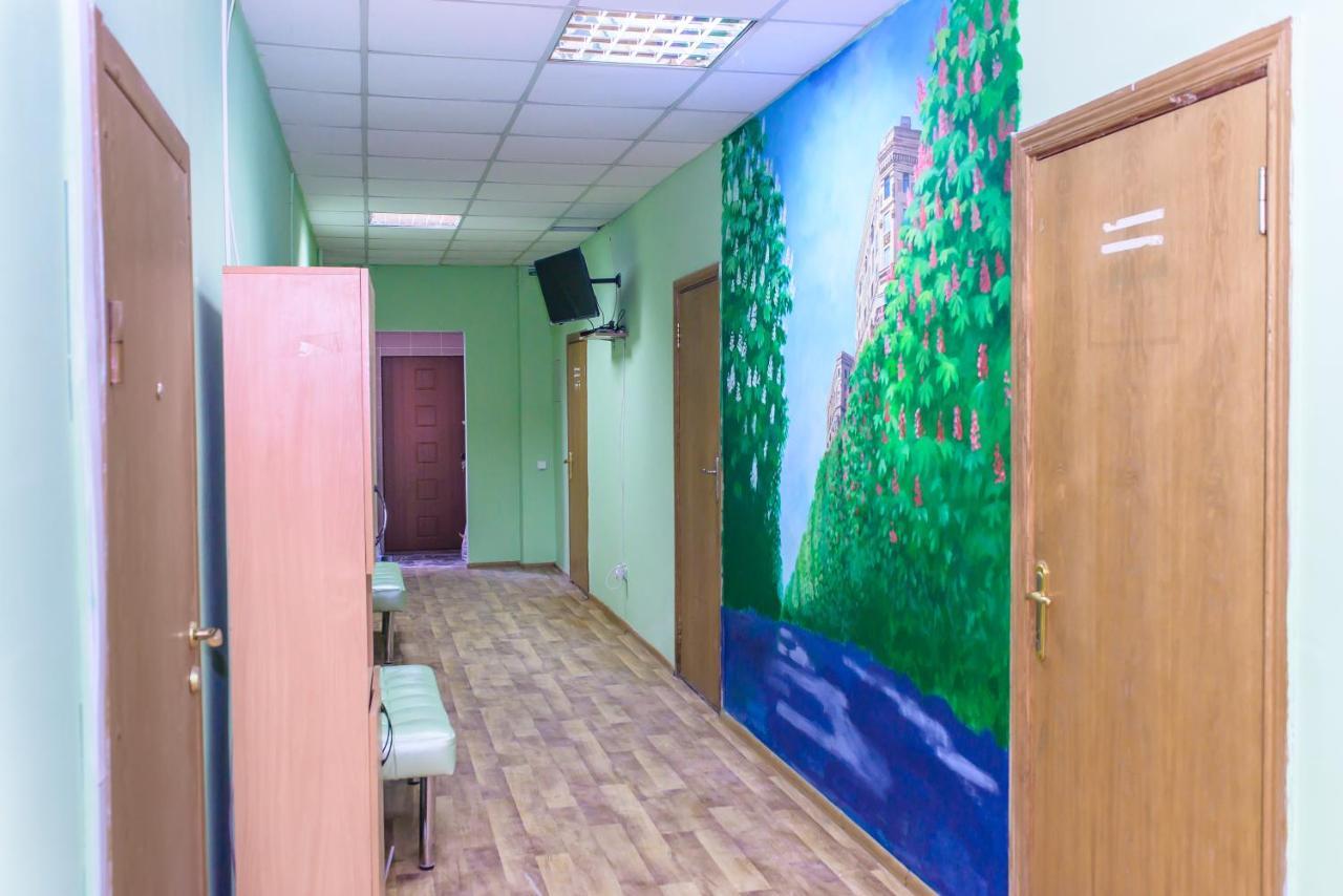 Botanic Globus Hostel Kyiv Exterior photo